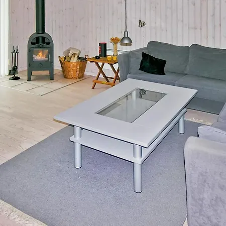 Cozy In Grenaa With Wifi Semesterbostad