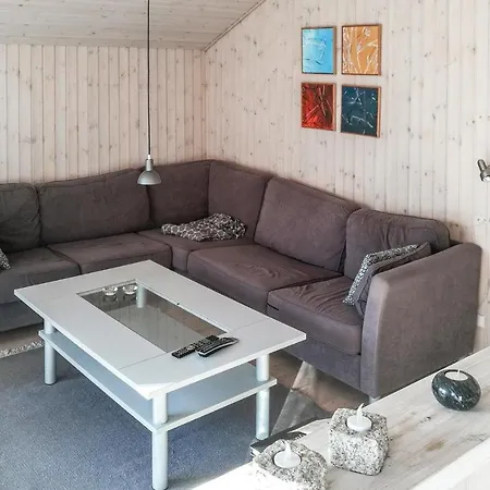 Cozy In Grenaa With Wifi Semesterbostad *